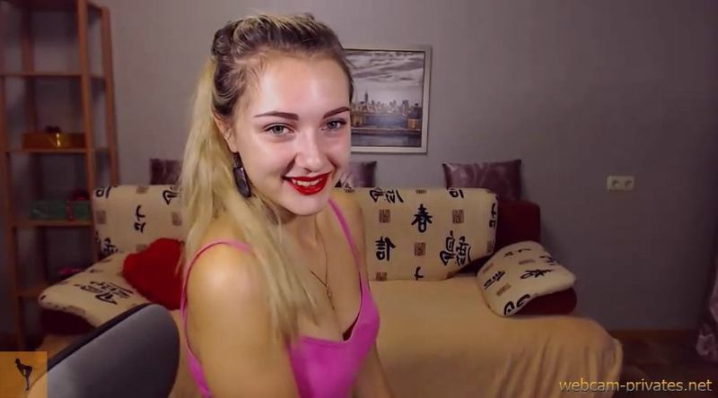 SophieRare Video Camgirl Shocked