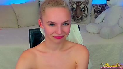 Daisyhots In Ample Video